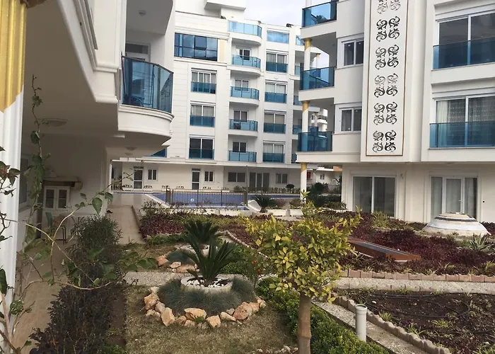 Bayar Homes City Apartahotel